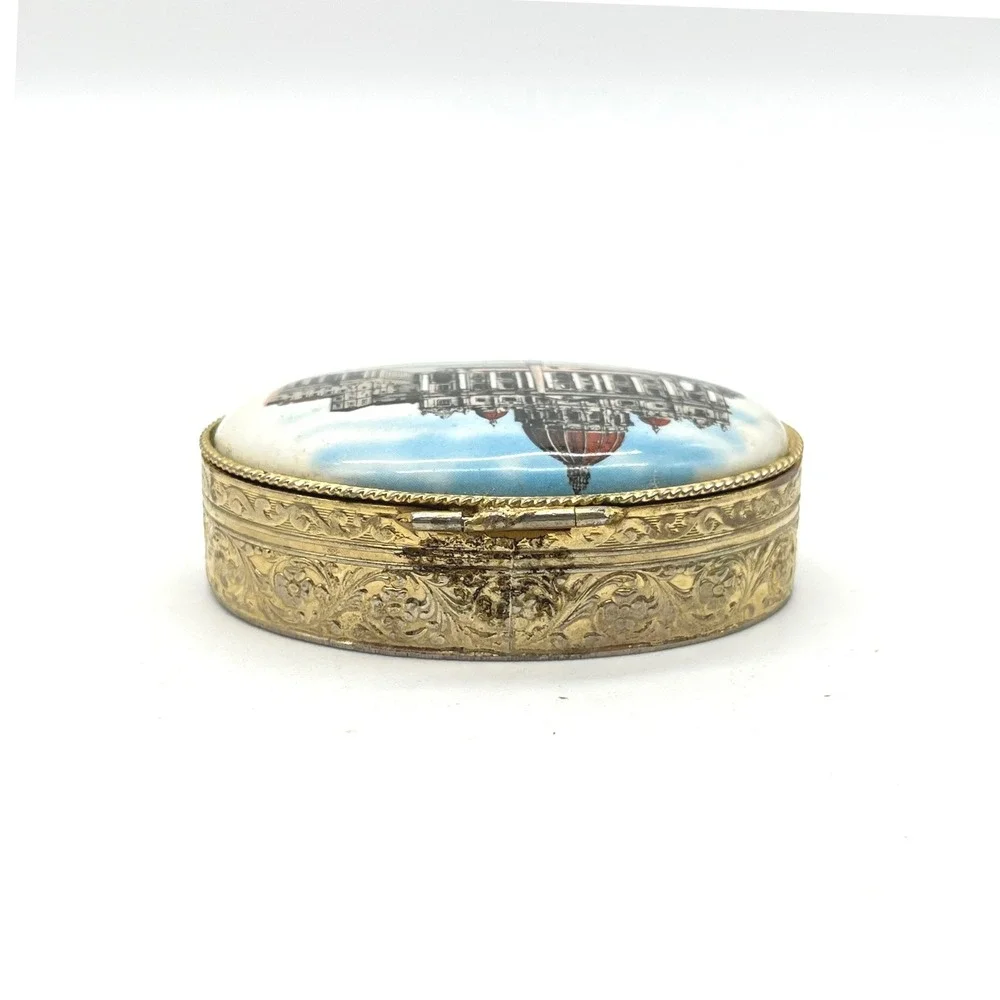 Vintage Roma San Pietro St Peters Basilica Oval Pill Box Gold Tone Floral Scroll